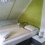 Lindner Und Doppelzimmer Appartamento