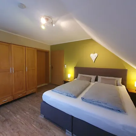 Lindner Und Doppelzimmer *