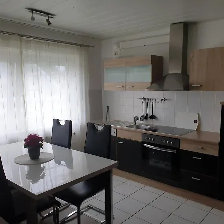 Lindner Und Doppelzimmer Apartman *